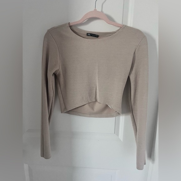 Zara Tops - Zara Taupe Ribbed Long Sleeve Crop Top